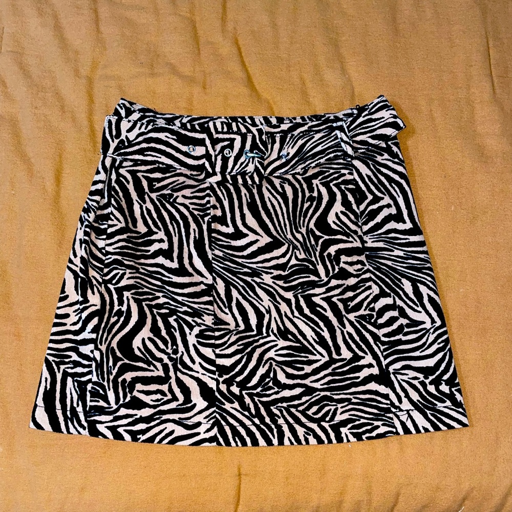 🤍🤍ZEBRA CORDUROY MINI SKIRT WITH BELT 🤍🤍
